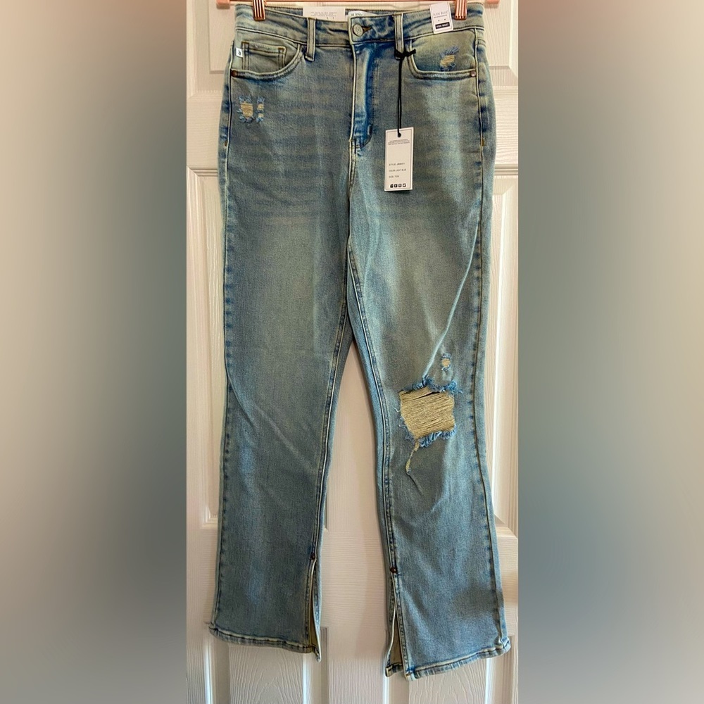 Judy Blue Straight Fit Jeans Women 7/28 Split Hem Distressed Inseam 31" NWT